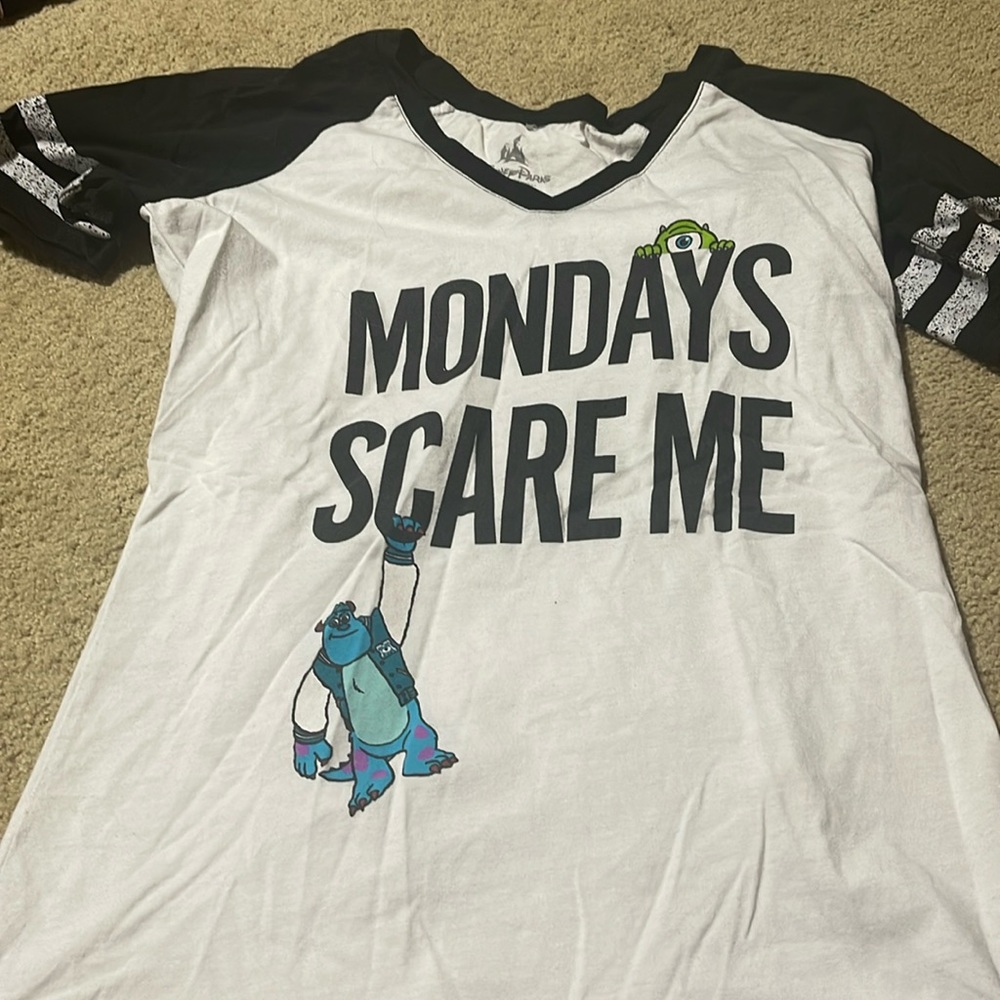 Monsters inc shirt Disney parks women’s